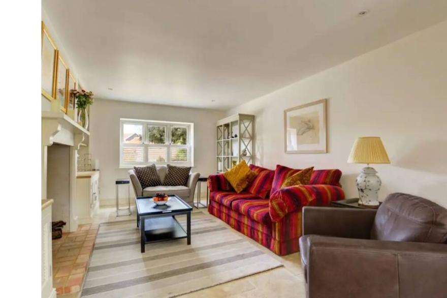 Homely Open Plan Cottage near to Heacham Beach