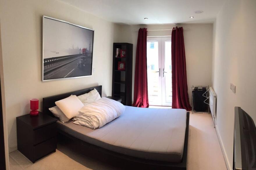 The Sawmill, Stylish city centre accommodation with a quiet setting RED