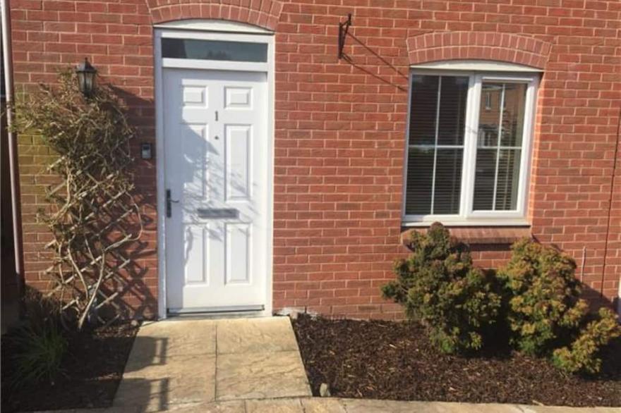 Chervil View – Private Double Bedroom with shared facilities