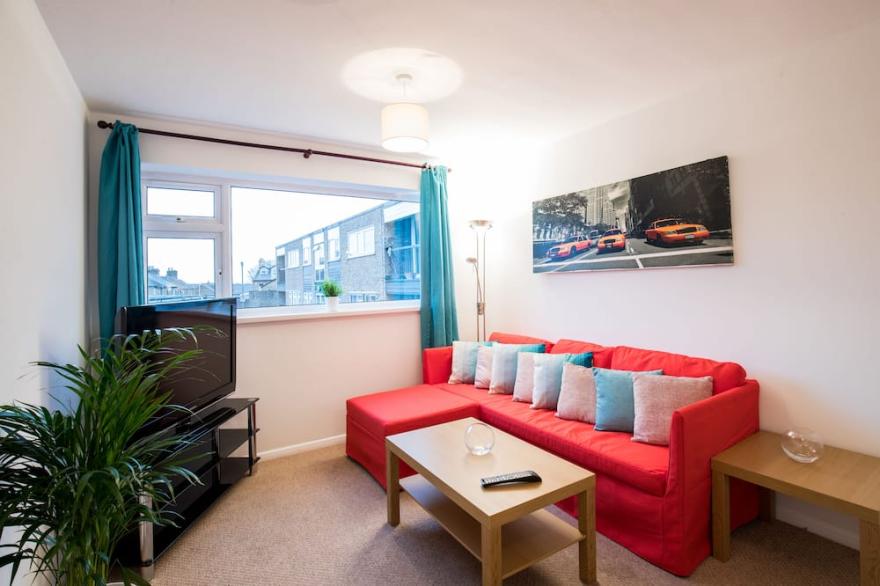 Spacious bright apartment