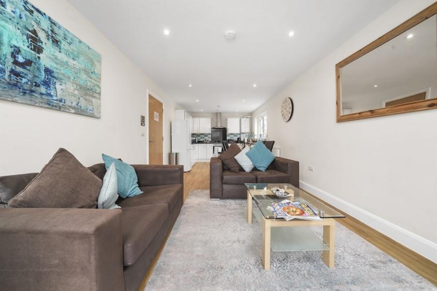 10 - Heathrow Living Serviced Apartments by Ferndale