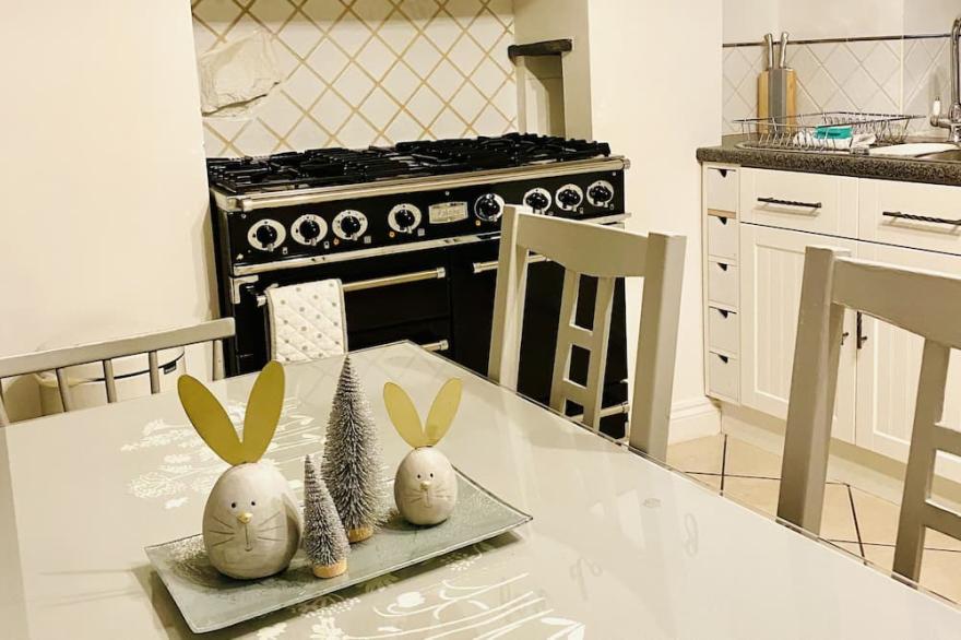 Pen- y -Bont Cottage - a luxurious holiday home in Snowdonia National Park