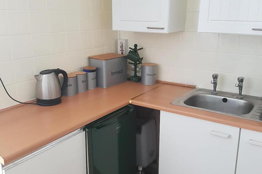 Newly Refurbished 2 bedroomed chalet in a fantastic location