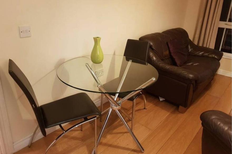 Comfy One Bed Apartment (4) City Centre