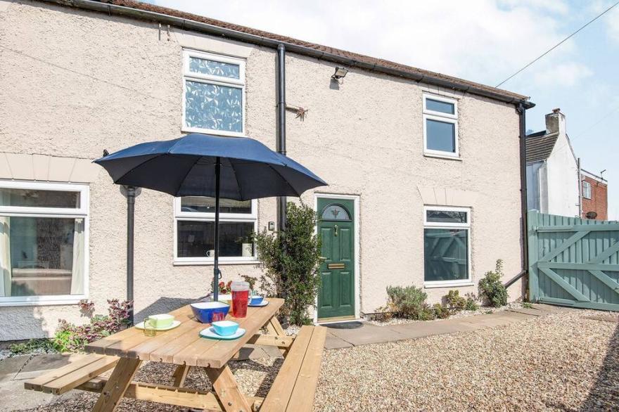 2 bedroom accommodation in Hogsthorpe