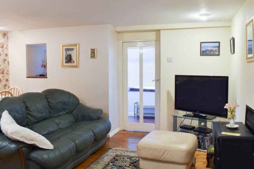 2 bedroom accommodation in Llanfachraeth, near Holyhead