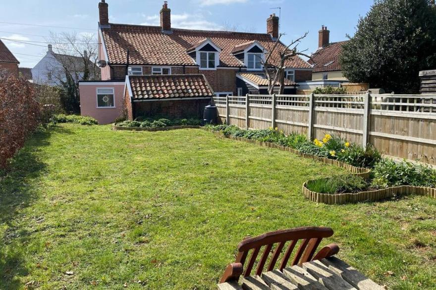 2 bedroom accommodation in Friston, near Saxmundham