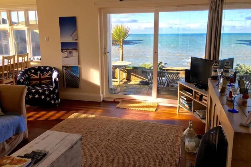 Stunning views from one of the best located cottages in Devon