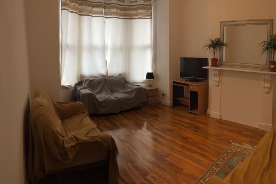 7 Double bedroom House fully equipped Kitchen
