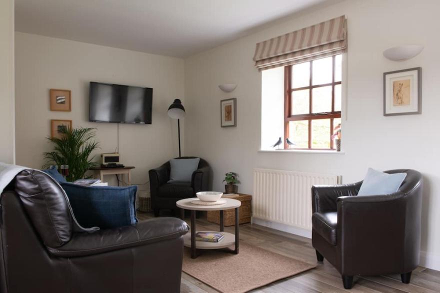 Cherry Courtyard Apartment at Blessingbourne Country Estate