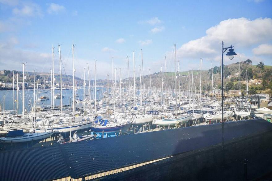 2 bedroom accommodation in Kingswear