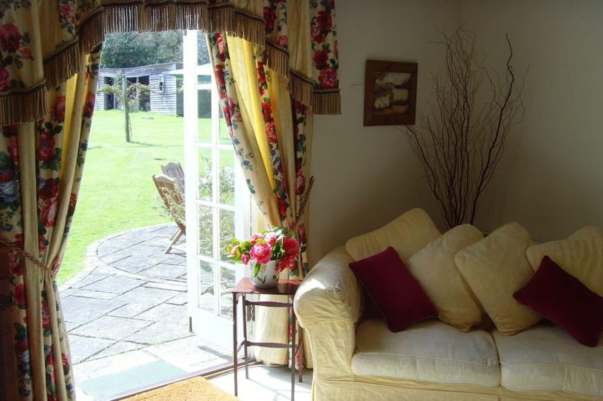 Prime position in Burley, New Forest National Park!