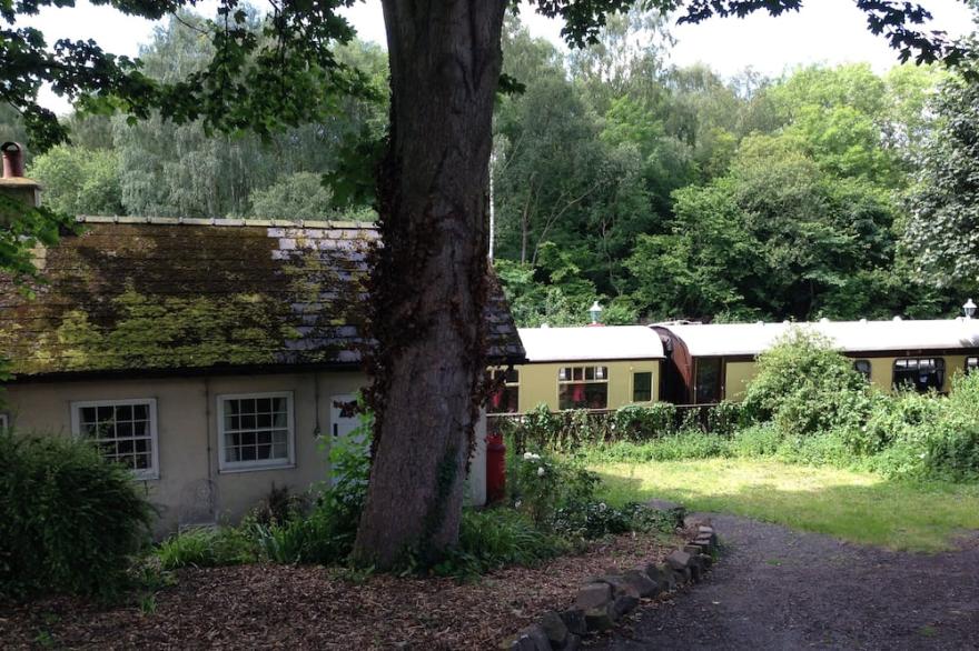 Delightful Cottage in the heart of Grosmont, next to the historic steam railway