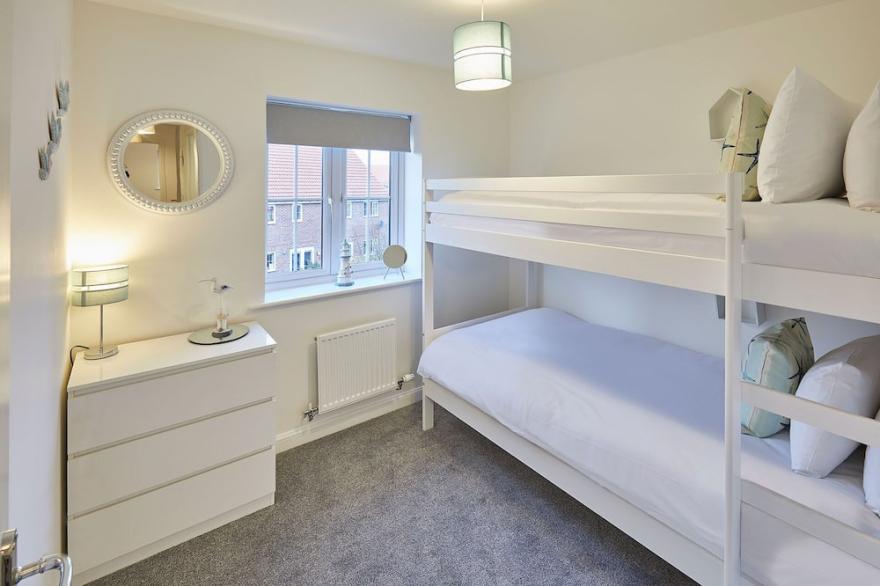 Host & Stay | Redsky House