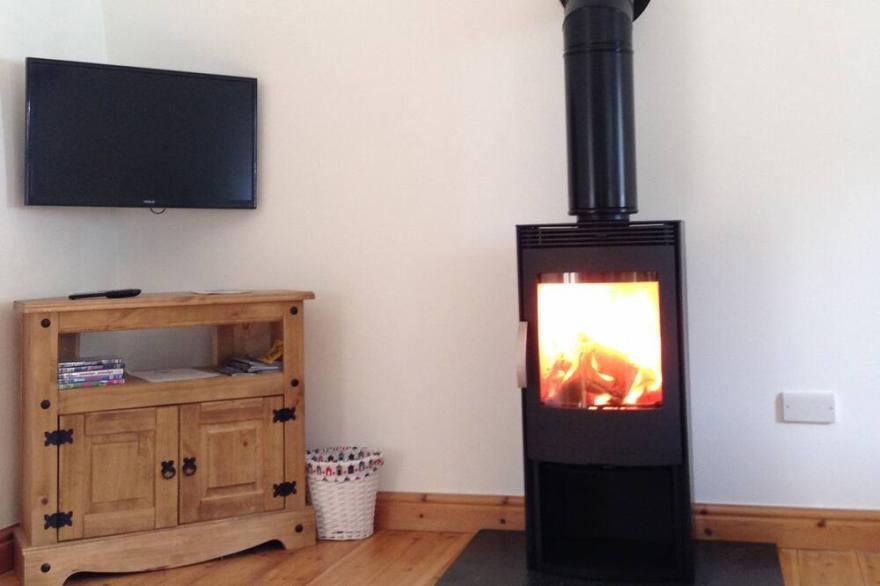 Self Catering Rural Farm Cottage + Heated Pool Cornwall | Godrevy Barn