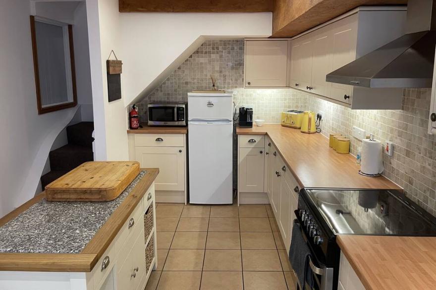 Harbour Reach, central Mevagissey, sleeps 6
