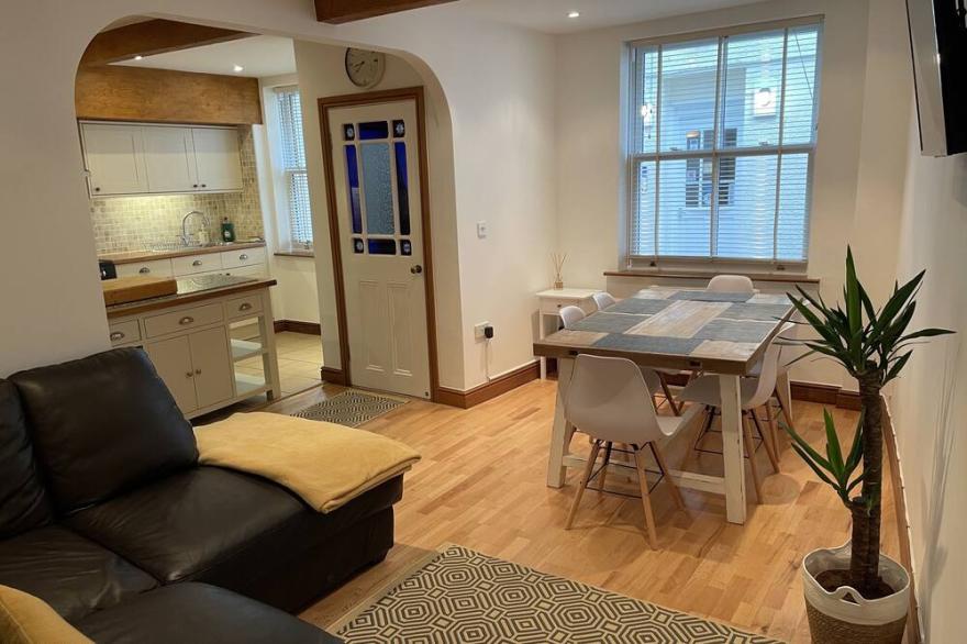 Harbour Reach, central Mevagissey, sleeps 6