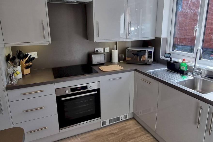 Pass the Keys | Homely and central with parking