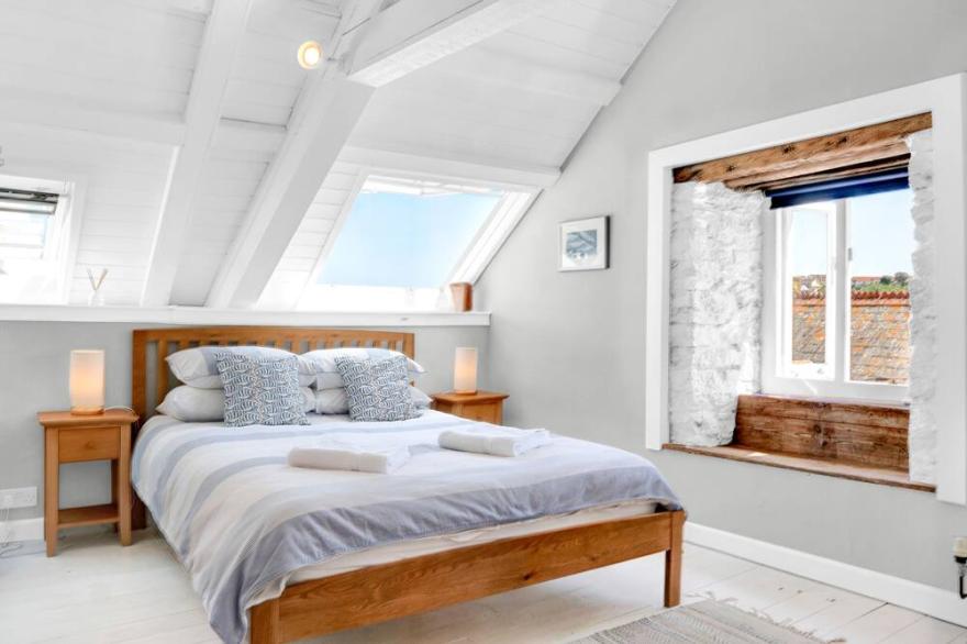 “A charming fisherman’s cottage with beautiful views over the harbour and sea”