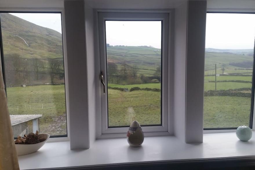 Nell's Cottage Sleeps 3, (2 Bedrooms)