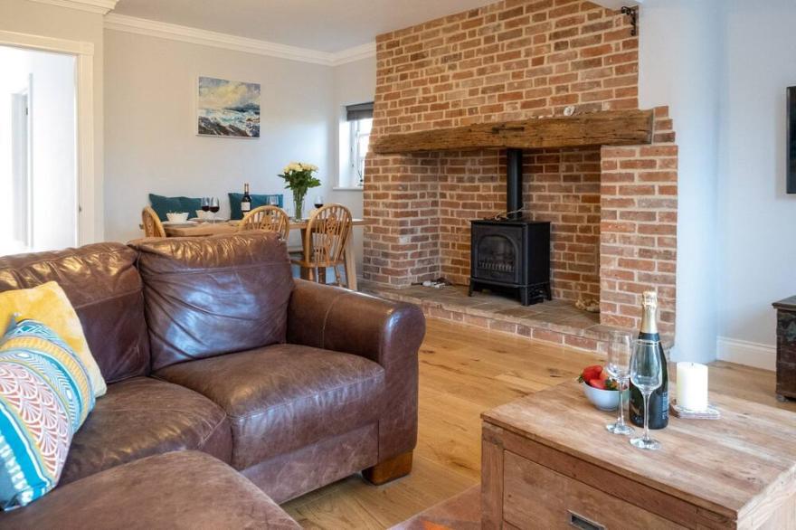 15 Mill Field  - sleeps 5 guests  in 3 bedrooms