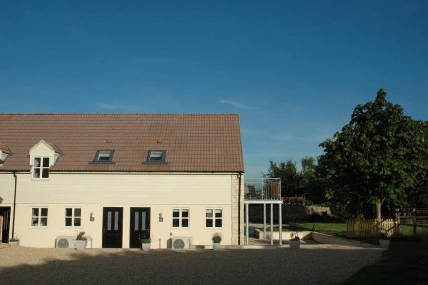 The Winning Post - luxury holiday cottage, rural location, 1.5m from Bruton