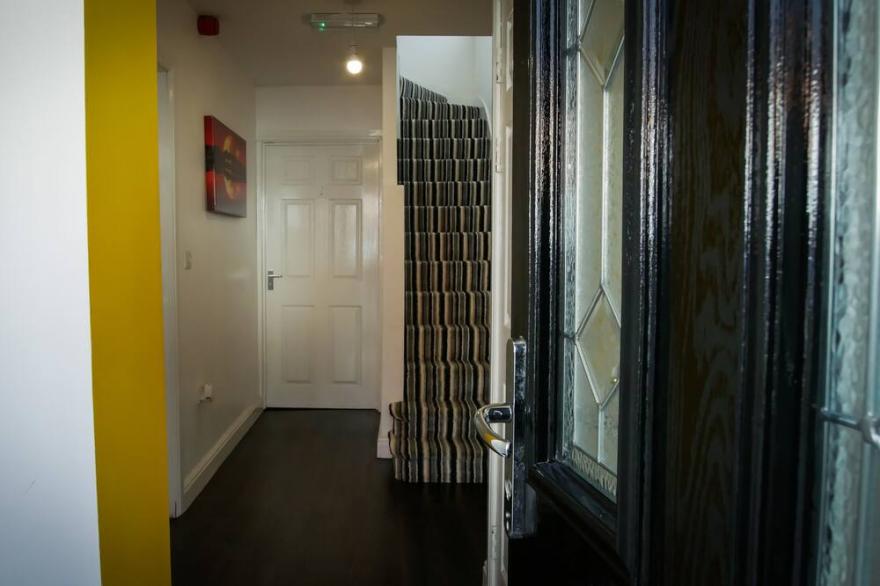Ur City Pad - The Richmond Flat 1 - Luxurious One Bedroom Apartment