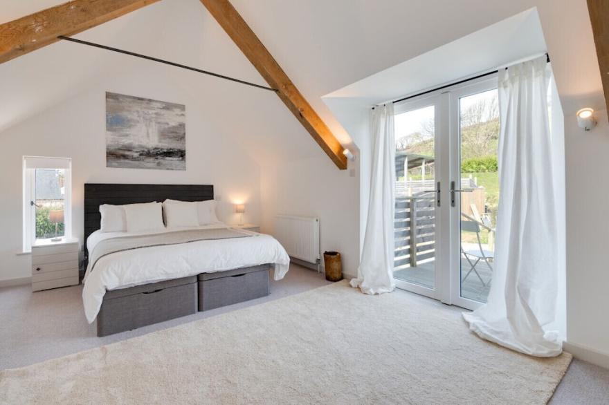 Croyde Farm Cottage - Three Bedroom House, Sleeps 6