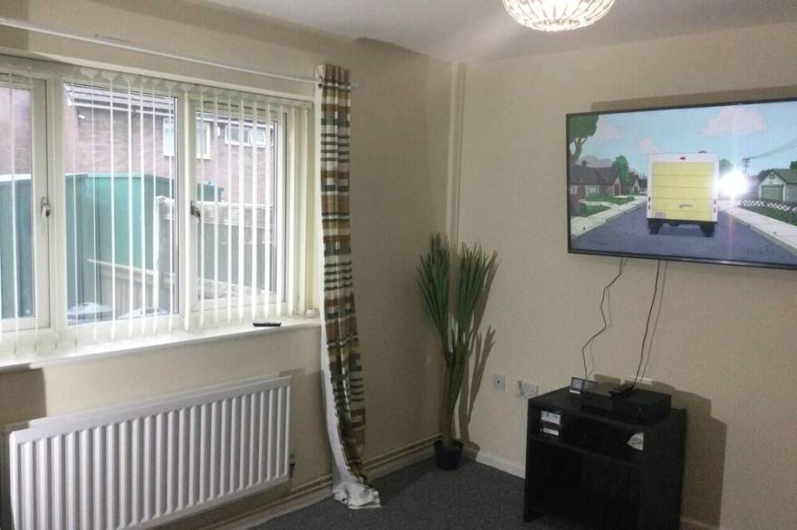 Nice Residential Within Easy Reach To Town