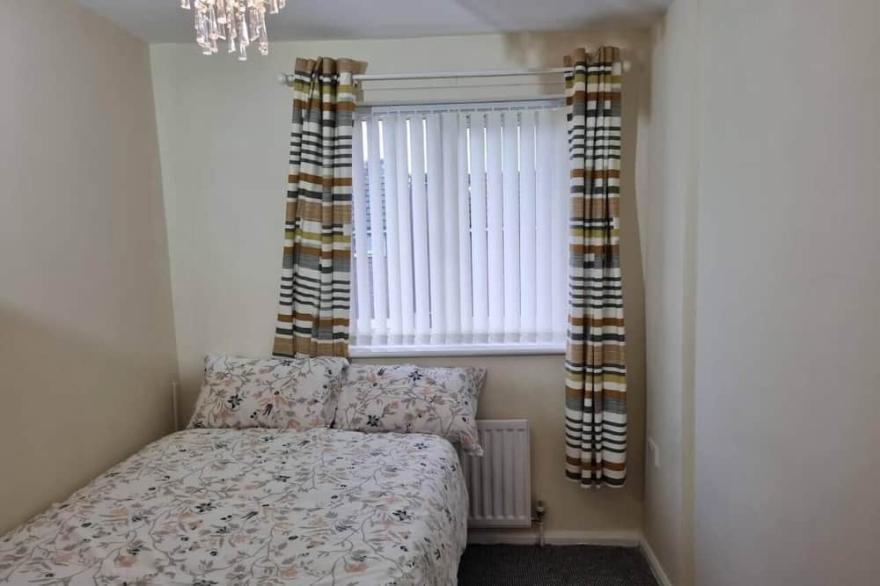 Nice Residential Within Easy Reach To Town