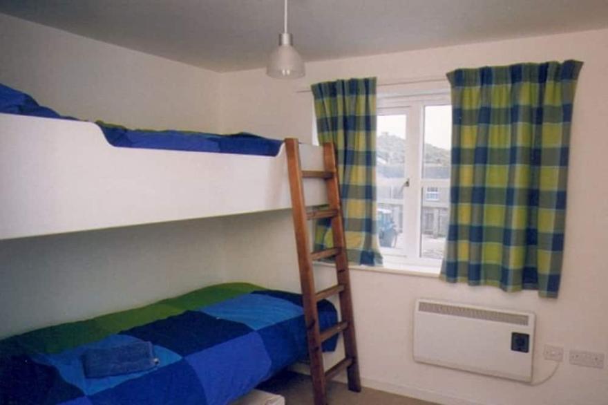 4 Harbour Mews Sleeps 6 (3 Bedrooms)