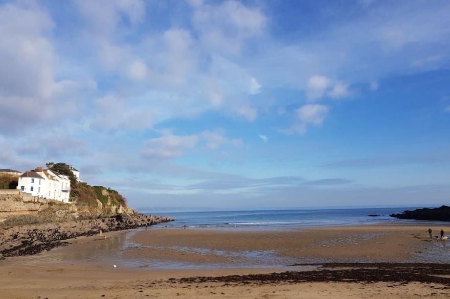 NEW Boutique Luxury with Stunning Sea Views Free parking & WiFi Close to beaches