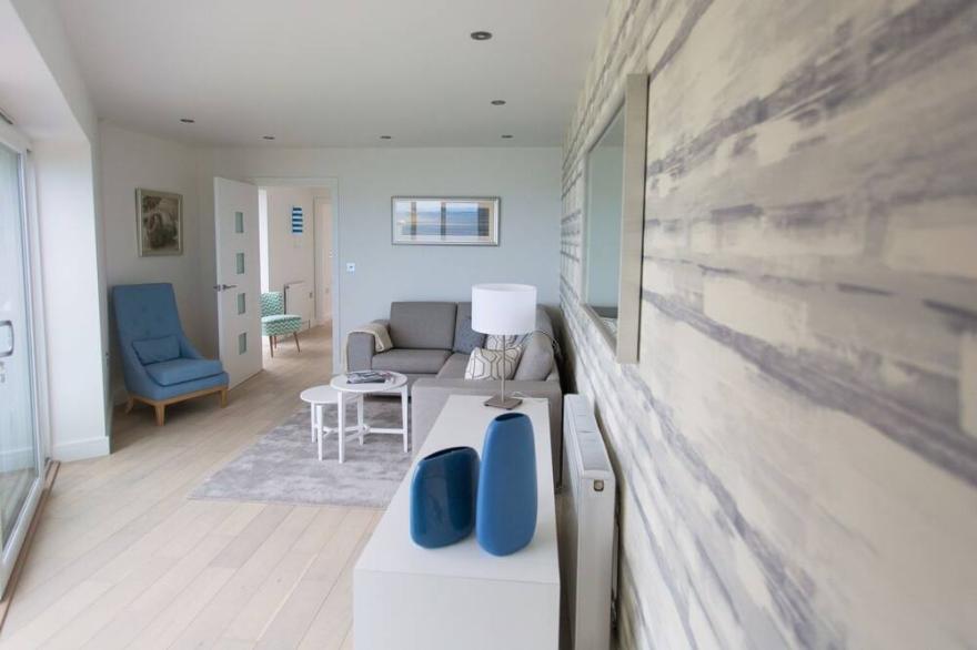 ATLANTIC WATCH 7, family friendly, with hot tub in Carbis Bay