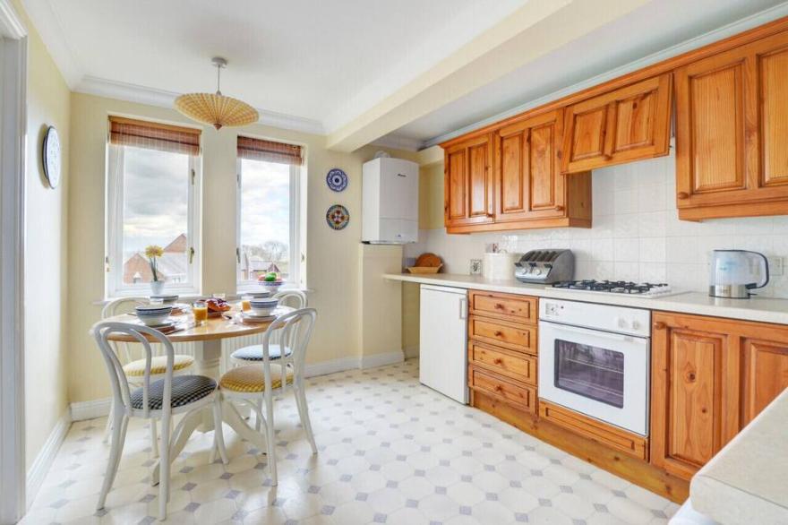 Flat 3 Durlston Court