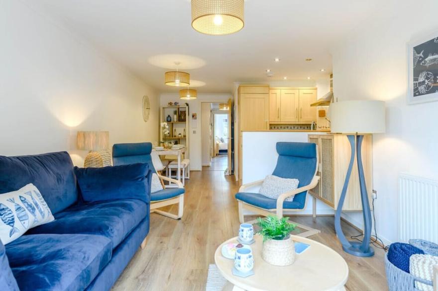 Sea Glass - Two Bedroom Apartment, Sleeps 5