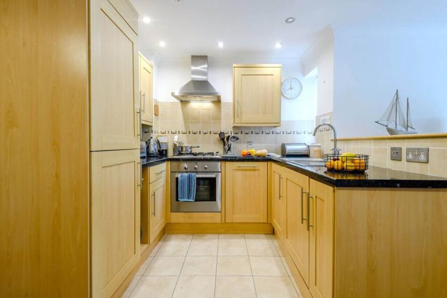 Sea Glass - Two Bedroom Apartment, Sleeps 5