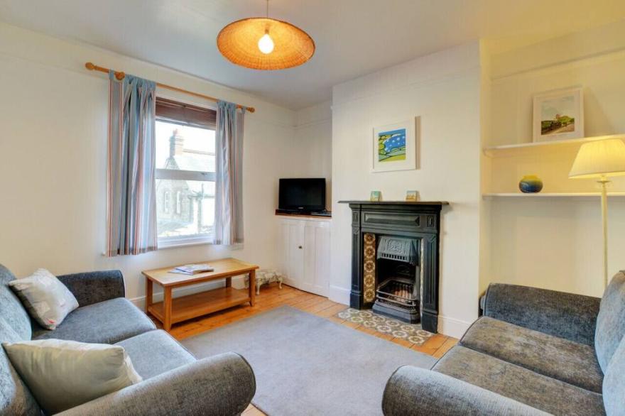 Purbeck View - Three Bedroom House, Sleeps 6