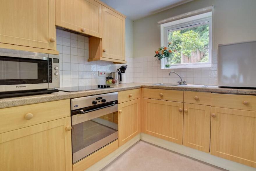 Fern Cottage - Two Bedroom House, Sleeps 4