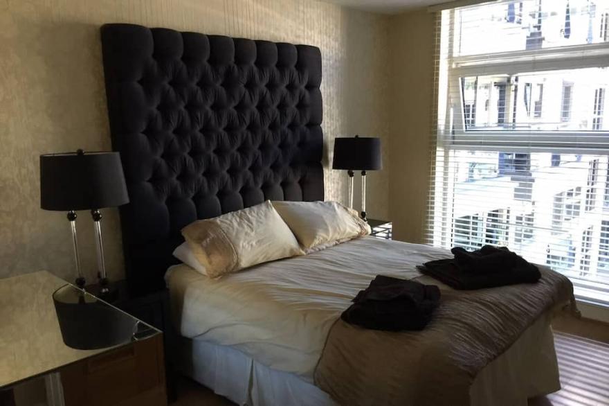 GREAT RIVERSIDE APARTMENT