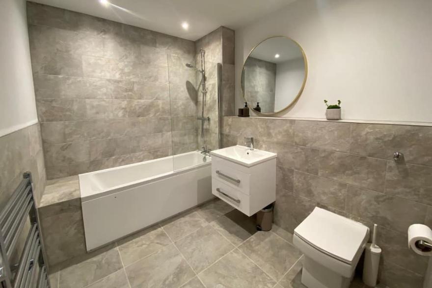 The Old Toll House -  a house that sleeps 8 guests  in 3 bedrooms - Retreat Group