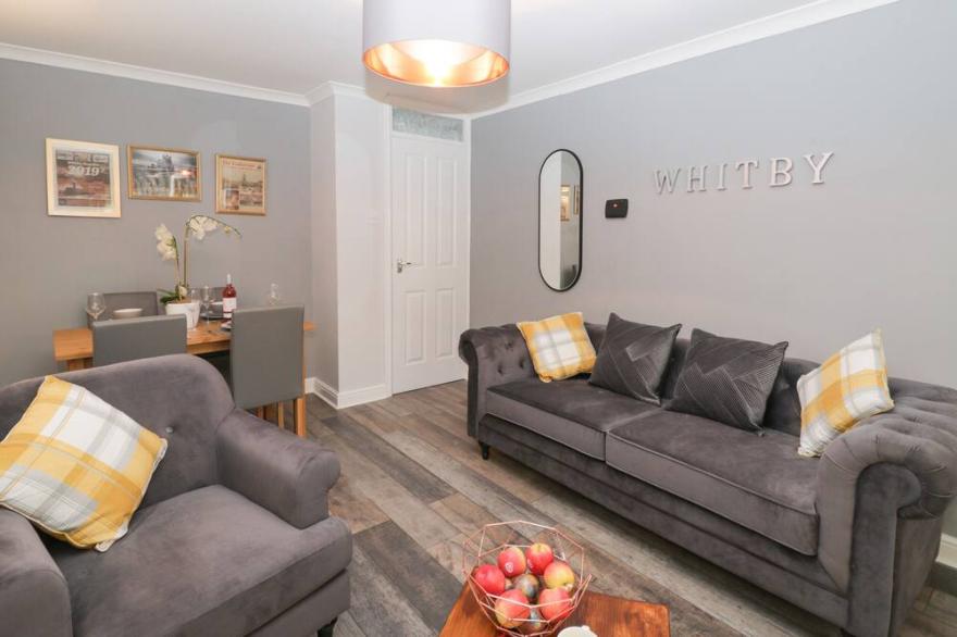 REDMAYNE COTTAGE, pet friendly, character holiday cottage in Whitby