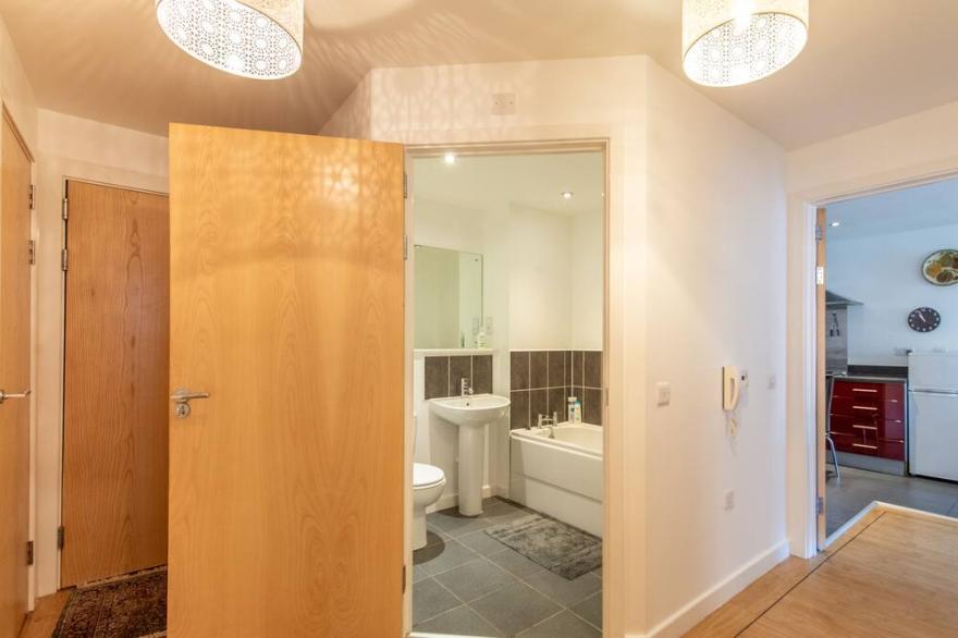 311 Alpha House is a home from home 2 bedroom self-contained apartment in the Town Centre