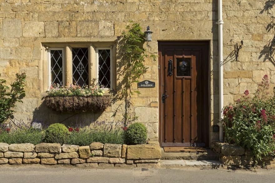 Ingleside Cottage is a lovely cottage in Broad Campden