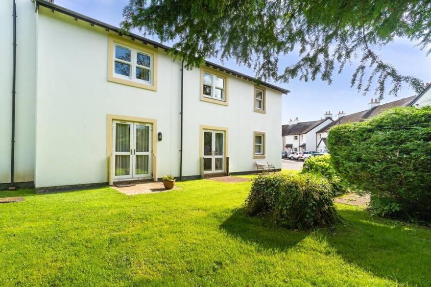 Quaver Cottage -  a cottage that sleeps 4 guests  in 2 bedrooms