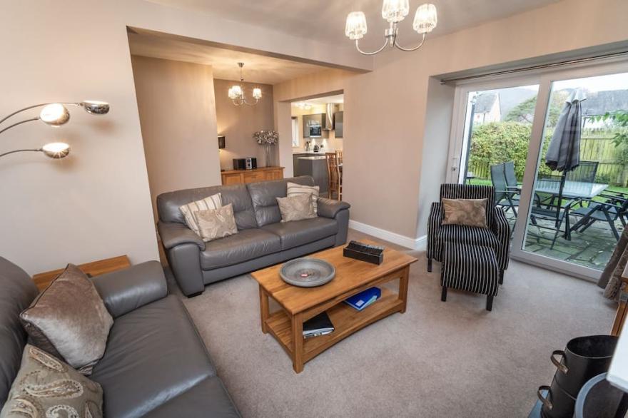 Appletree -  a house that sleeps 6 guests  in 3 bedrooms