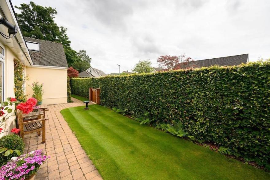 Crosthwaite Gardens -  a house that sleeps 6 guests  in 3 bedrooms