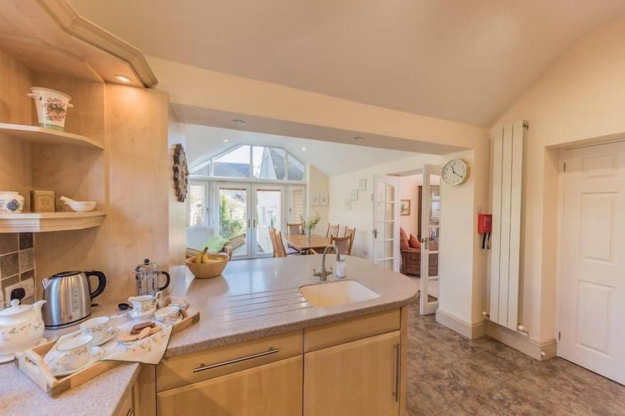 Crosthwaite Gardens -  a house that sleeps 6 guests  in 3 bedrooms
