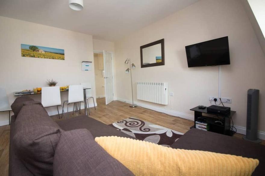 StayZo Serviced Accommodation 16 Premier Lodge