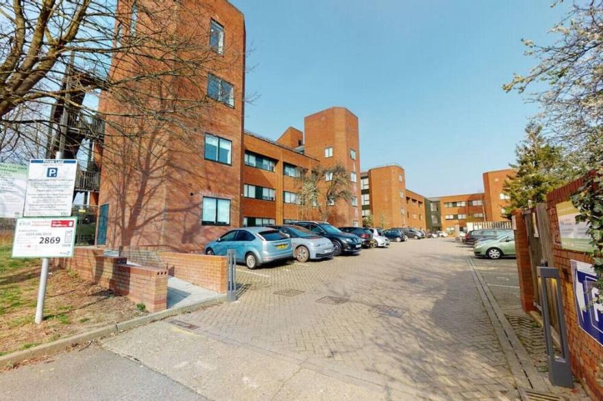 StayZo Platform North - Town Centre Stevenage