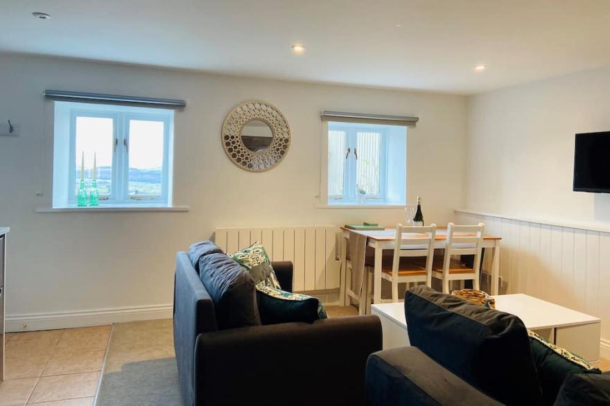 Stylish, Rural Apartment With Amazing Views